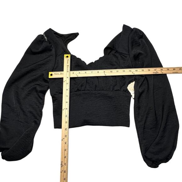 Altard State Black Blouse With Slightly Puffy Sleeves Perfect Fall & Casual Top - Picture 3 of 6
